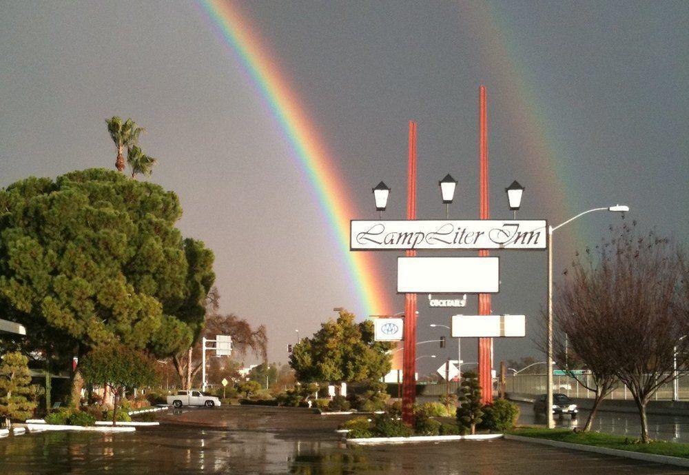 Lamp Liter Inn Visalia Zewnętrze zdjęcie